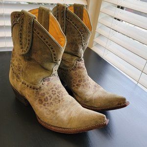 Old Gringo Suede leather cowboy boots, size 8